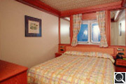 Deluxe outside 2 lower beds
