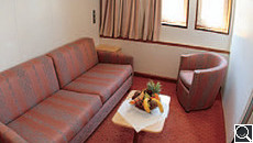 Suite (Outside)