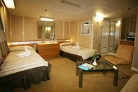 Deluxe Outside Stateroom