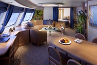 Owner's Suite (OW) Owner's Suite (OW)