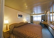 Twin with Porthole (1)