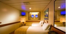 Porthole (PT)