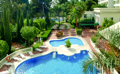Roc El Pinar Hotel And Apartments