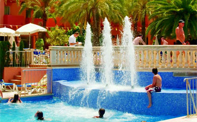 Ola Club Maioris Hotel