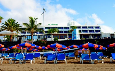 Los Cocoteros Apartments