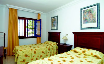 Los Cocoteros Apartments
