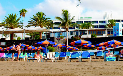 Los Cocoteros Apartments