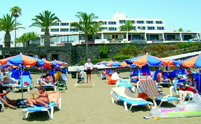 Los Cocoteros Apartments