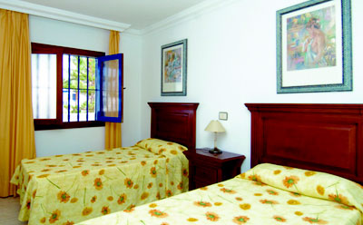 Los Cocoteros Apartments