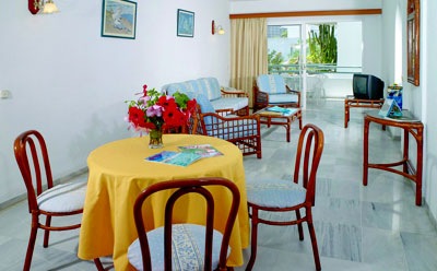 Club Atlantis ApartHotel