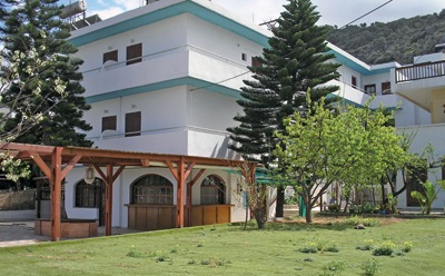 Iraklis Apartments