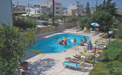 Iraklis Apartments