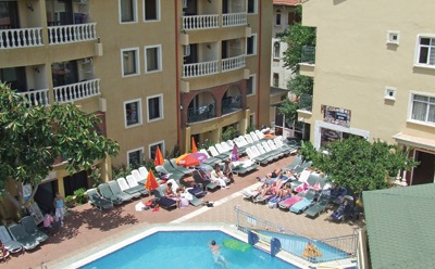 Maxwell Holiday Club