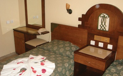 Maxwell Holiday Club