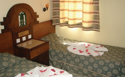 Maxwell Holiday Club